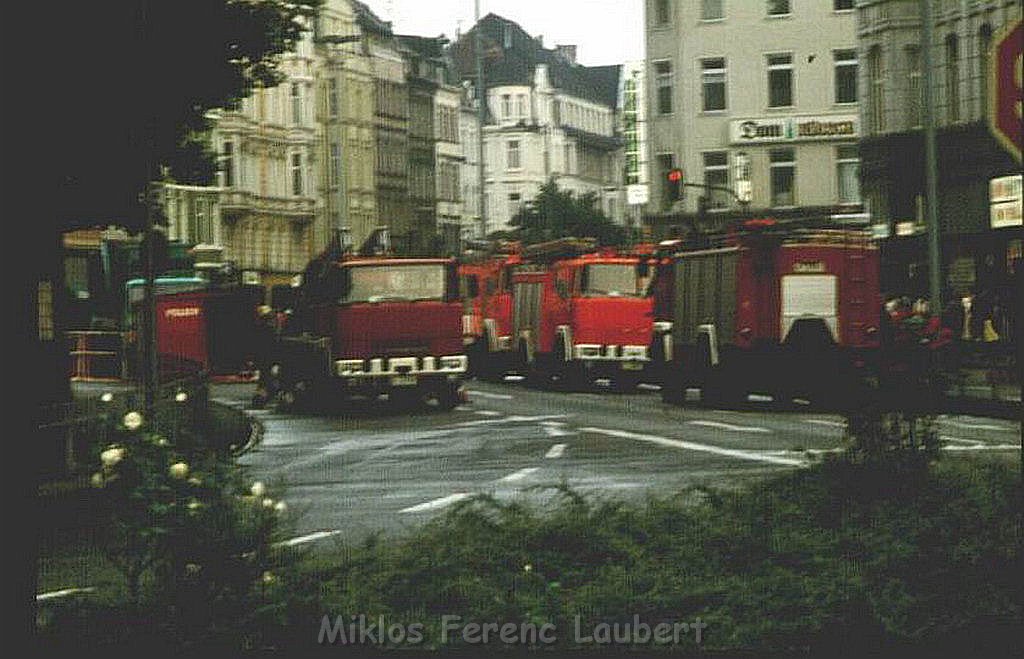 Dachstuhlbrand Agneskirche Koeln-03.JPG